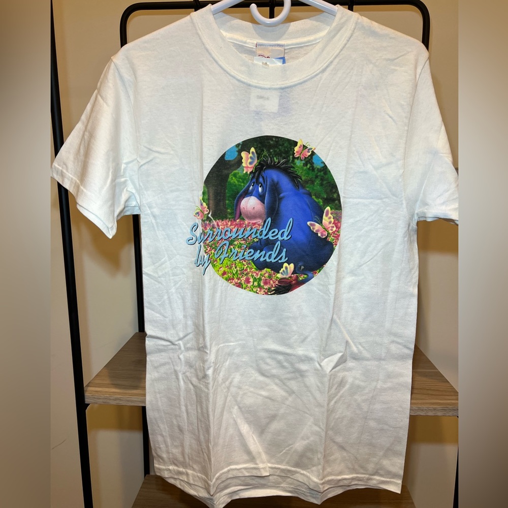 Eeyore surrounded by friends t shirt